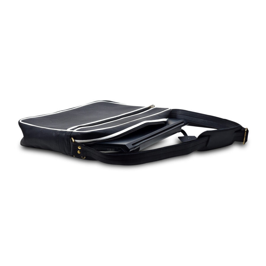 The Magna Messenger Bag - Image 3